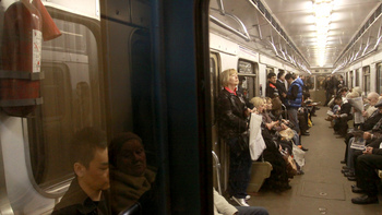 Все контролеры в общественном транспорте Москвы будут ходить с видеорегистраторами