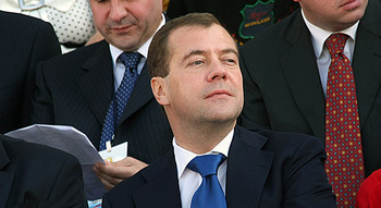 Дмитрий Медведев напомнил однопартийцам об ответственности за обещания в кризис