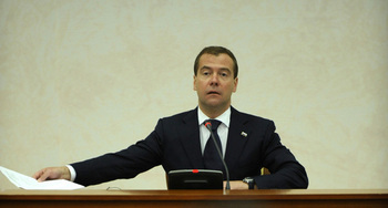 Премьер призвал сохранить низкий уровень безработицы в России